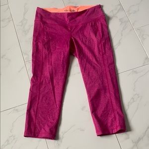 Size M athletic Old Navy fitness exercise capris